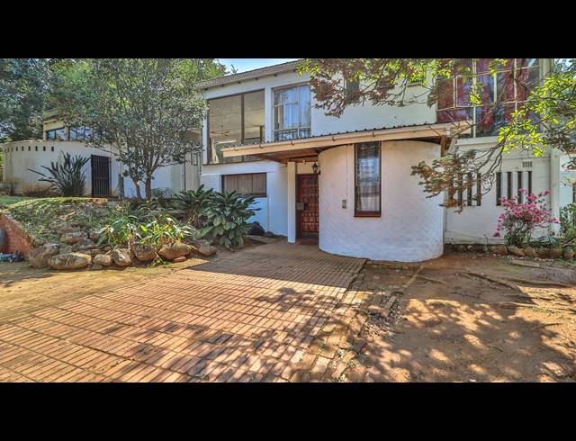 4 BEDROOM HOUSE FOR SALE IN BOUGHTON